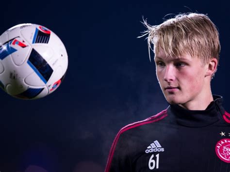 #kasper dolberg #klaas jan huntelaar #lasse schone #source: Kasper Dolberg (DK; 6 October 1997) - Sexy Soccer