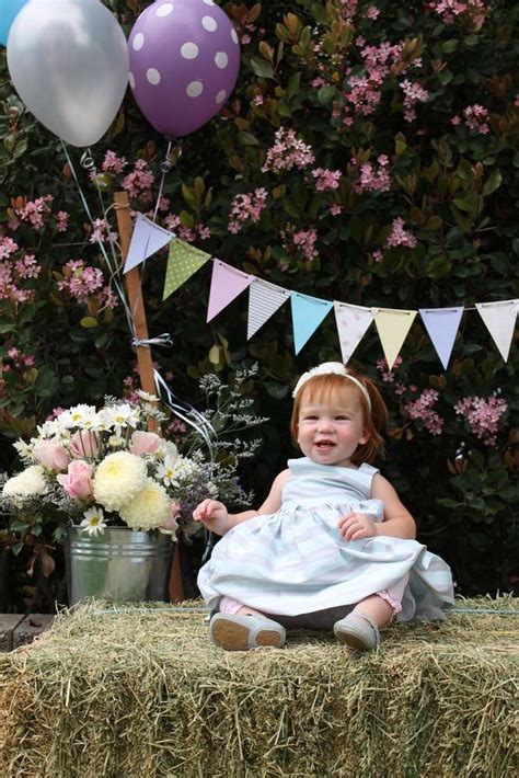 Your little guests will have a blast petting their furry friends and learning lots about all of the critters on old macdonald's farm. Vintage Girly Western Petting Zoo Birthday Party Ideas ...