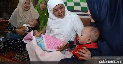 Check spelling or type a new query. BKKBN: Tren angka kelahiran bayi terus turun sejak 1991