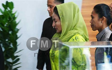 Follow us throughout the day to get your dose of the missing dimension in news! Rosmah arrested | Free Malaysia Today (FMT)