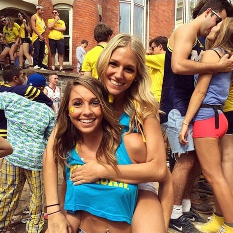 Added to your profile favorites. College Girls Are Crazy, Fun And Sexy (37 pics)