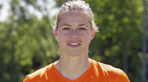 Anouk dekker is leading her position as one of the best professionals among the top association anouk dekker is not different from them. Anouk Dekker - Player profile - DFB data center