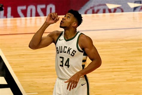 Giannis antetokounmpo greek thanasis father freak parents wife he greece nba height soccer player brother dies veronica characters age african. Giannis Antetokounmpo Girlfriend: Mariah Riddlesprigger + Son Liam | Fanbuzz