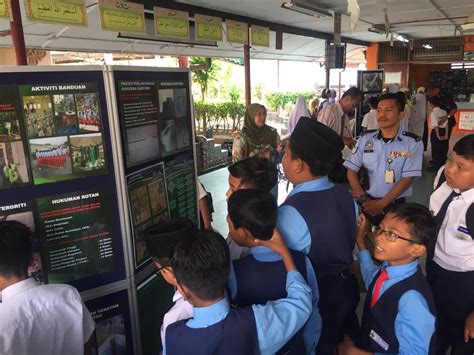 Sk batu berendam 2 ada menyediakan kelas pendidikan khas. SK BATU BERENDAM: MAJLIS PELANCARAN PROGRAM PENCEGAHAN ...