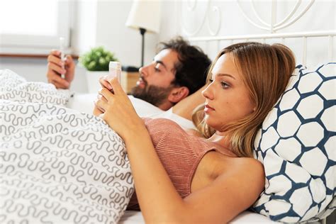 Is Your Phone Interfering With Your Relationships? | Banner