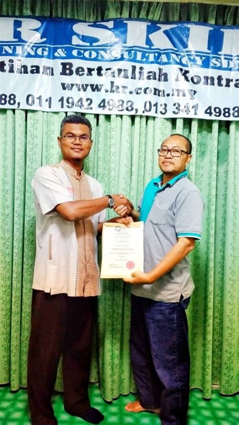 Keselamatan pekerja di tapak bina boleh menyebabkan keselamatan pekerja akan terjejas dan boleh menyebabkan berlakunya kemalangan jiwa. KURSUS CIDB: Asas Keselamatan Kebakaran Di Tapak Bina (18 ...