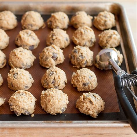 The only thing better than a cookie is a brownie cookie. Christmas Cookies That Freeze Well Recipe / How To Make Christmas Cookies That Freeze Well ...