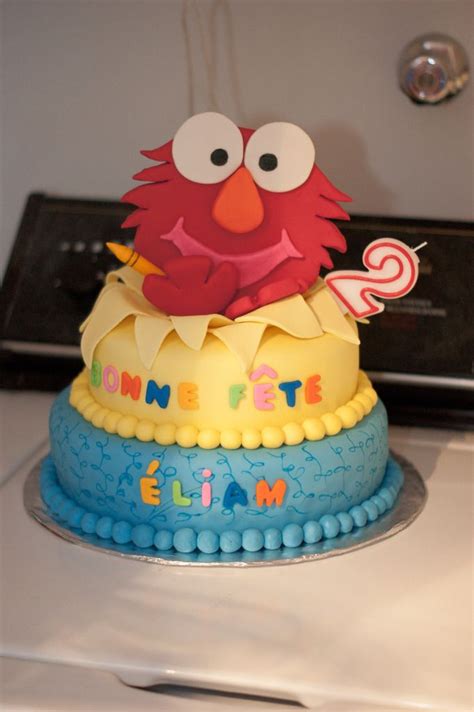 Second birthday gift for son, daughter, grandson or granddaughter. Cake that I did myself for my 2 years old little boy! Inspiration on Wilton web site and an ...