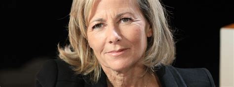 Elle a cependant vu sa part d'audience divisée par plus de deux en quarante ans à cause de la multiplication des chaînes. Pourquoi Claire Chazal a été évincée du journal de TF1