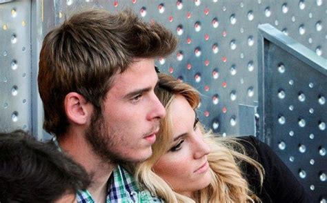 Born 7 november 1990) is a spanish professional footballer who plays as a goalkeeper for premier league club manchester. David De Gea with his Girlfriend Edurne | Sports Club Blog