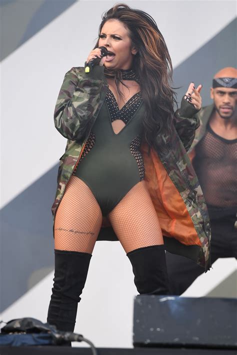 Jun 08, 2021 · jesy nelson teased she was rehearsing something special for fans after quitting little mix. Little Mix's Jesy Nelson drops F-bomb as she misses note ...