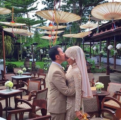 Standing flower kayu rustic wedding decoration 90cmrp30.000 Rustic Outdoor Wedding at Rumah Ranadi | Rumah, Pernikahan ...