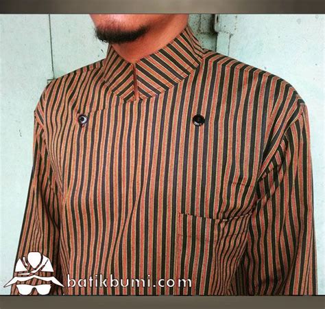 Read more contoh model surjan lurik modern / 13+ model baju lurik wanita modern kombinasi terbaik 2020. Contoh Model Surjan Lurik Modern / 88 Contoh Baju Batik ...