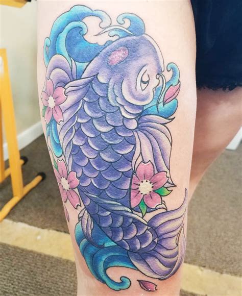 Get most attractive asian tattoos ideas pictures and designs on interesting topics check los mejores diseños con significados / miles de imágenes y fotos día a día. 15 Diseños de tatuajes de pez koi para las personas fuertes