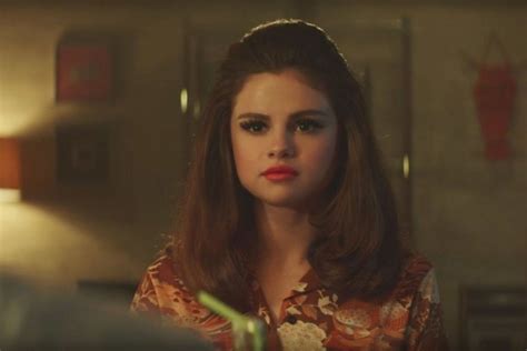 Usahakan kalian download sebagai review saja, belilah cd original atau kalian beli secara online seperti di itunes untuk mendukung semua artis agar terus berkarya. 6 Lagu Selena Gomez yang Menurut Fans Ditujukan untuk ...