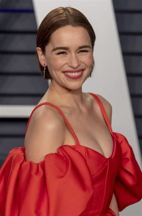 63 Emilia Clarke Sexy Pictures Prove She Is A Goddess On Earth | CBG
