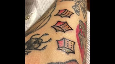 Nov 19, 2020 · if your artist used plastic wrap to protect your tattoo, you can remove it after a couple of hours. Saniderm Tattoo Care Review - Wiki Tattoo