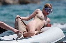 avril lavigne nude leaked naked latest private