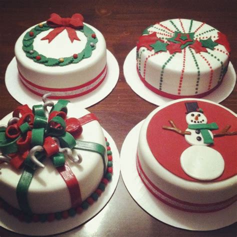 Best christmas cake for 2020. Cake to make your Christmas Eve feel special desserts, desserts, desserts in 2020 | Mini ...