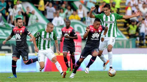 Cuenta oficial de independiente santa fe, el primer campeón del fútbol profesional colombiano. atletico-nacional-vs-santa-fe-2016-i ...