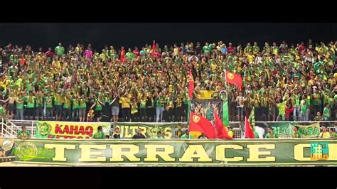 Saat itu sih kita hanya lihat bendera kuning saja.sedangkan hijaunya ntah lari. Ultras Kedah - Kami Anak Jati Kedah (Penyokong Setia Hijau ...