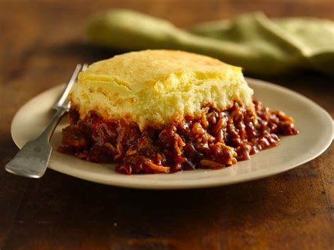 The rest of the ingredients are standard and easy to throw together, so you can have dinner ready in 45 minutes. Gluten-Free Easy Sloppy Joe Pot Pie recipe from Betty Crocker