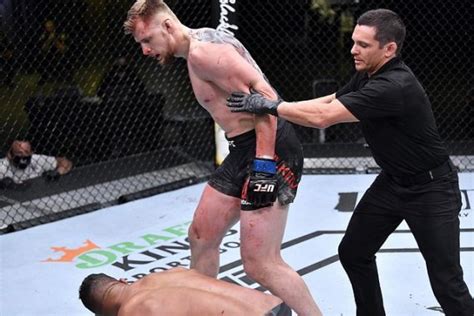 Enjoy the fight between alexander volkov and ciryl gane, taking place at united states on june 26th, 2021, 4:00 pm. Heavyweight Alexander Volkov, Ciryl Gane's Top UFC Event ...