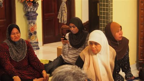 Baisanya presenter perempuan malas bicara politik dan isu feminisme. Pertubuhan Alumni Debat Malaysia (ADAM): Ceramah ...