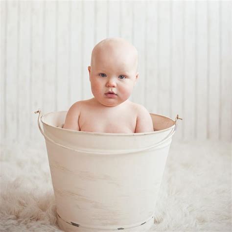 Temukan nama bayi yang dapat memberikan arti bagi kehidupan buah hati anda. Nama Bayi Lelaki Huruf M: 100 Pilihan Nama Indah Beserta ...
