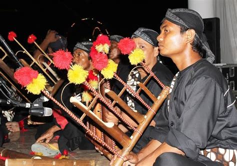 Beberapa alat musik khas jawa tengah juga dipengaruhi oleh daerah lain seperti suku sunda, suku arab dan sebagainya. Mengenal 15 Alat Musik Tradisional Jawa Timur Paling Khas ...