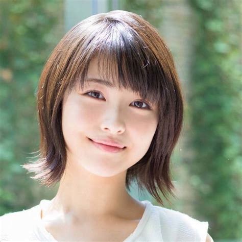 Minami (美波, born september 14, 1997) is a japanese singer and songwriter from saitama, currently signed to warner music japan. 【浜辺美波】 悶絶するほど可愛い正統派美少女な浜辺美波 ...