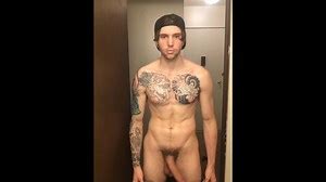Youtuber 9inch cock exsposed & cumshot