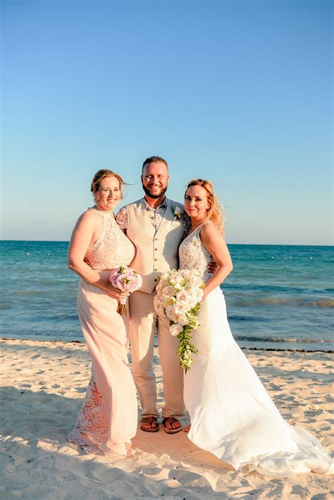 Create your dream wedding with destination weddings. Danielle & Travis's Destination Wedding in Riviera Maya ...