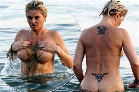 6:02 hace 6 años drtuber. Topless Danniella Westbrook flashes surgically enhanced ...