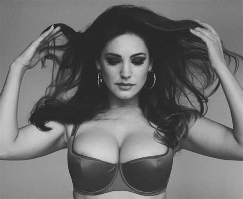 Users rated the lisa ann hot g vibe videos as very hot with a 69.42% rating, porno video uploaded to main category: Kelly Brook GIF Collection list