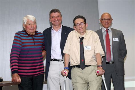 Un homme modeste et accessible, économe et d'une sagesse terrienne toute de prudence. Soirée de Gala 2015 avec Raymond Poulidor - Panathlon ...