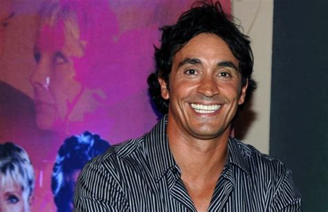 Sebastián estevanez jugó al golf por solidaridad. Contratar a Sebastian Estevanez | World Music BA ...