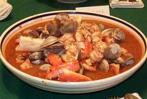 Best seafood christmas dinners from seafood paella christmas dinners and paella on pinterest. Christmas Seafood Dinner Ideas : 25+ Seafood Recipes For ...