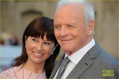 Anthony and abigail hopkins' relationship. Anthony Hopkins Joins Mark Wahlberg & 'Transformers' Cast ...