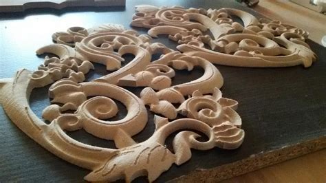 Hiasan dinding kayu ukiran bali motif rangkain bunga 30cm terbuat dari kayu suar berkualitas. Ukiran Kayu Bali - Gambar Ukiran Kayu