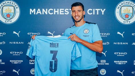 Born 12 february 1988) is an argentine professional footballer who plays as a centre back for primeira liga club. Ruben Dias Resmi ke Man City, Otamendi Pindah ke Benfica ...