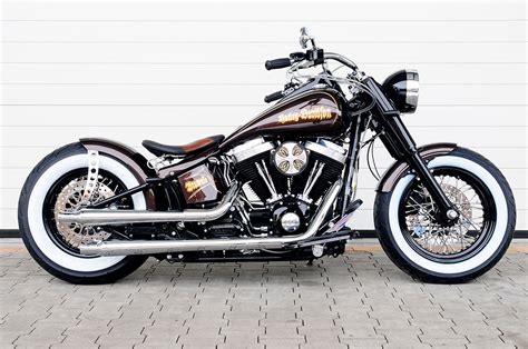 Harley davidson softail breakout best custom 300 tyres. FLS Slim: Softail Slim (S. 260) - Milwaukee V-Twin ...