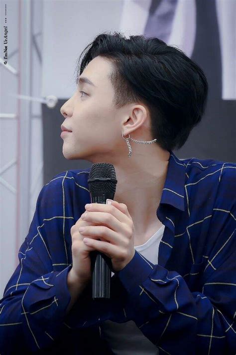 Le 26 décembre 2016, lors du sbs gayo daejun, il apparaît dans le teaser pour le . 170718 Fansign - Johnny Seo | NCT (엔시티) Amino