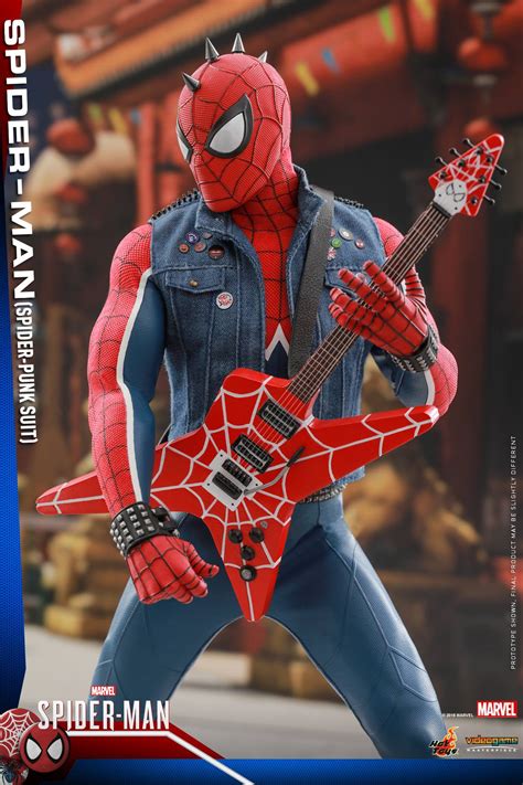 Hot milf's new boy toy. Homem Aranha Punk da Hot Toys