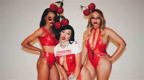 Watch the video for juicy by doja cat for free, and see the artwork, lyrics and similar artists. We Got All The Styling Details On Doja Cat's 'Juicy' Video ...