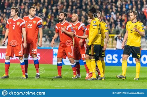 Belgien und russland treffen zum 6. Russland-Spieler Mario Fernandes, Artem Dzyuba, Georgi ...