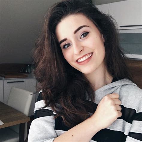 Anna sulcová was born on march 4, 1999 in prague, czech republic. Anna Šulcová fotka