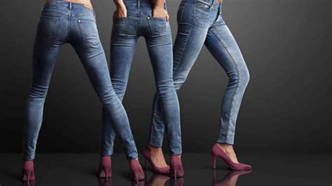 Mencuci celana jeans yang baru hanya akan membuat warna celana menjadi luntur. 4 Kebiasaan Sehari-hari yang Jadi Penyebab Kulit Gatal ...