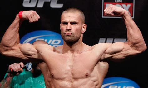 Jako první čech se dostal do prestižní organizace ultimate fighting championship ( ufc ). Karlos Vémola - MMASERVIS.cz