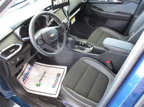 Before entering programming mode, have in possession all of the chevy trailblazer remote 10. All New 2021 Chevy TrailBlazer LT heated seats remote ...